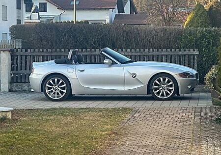 BMW Z4 2.2i -