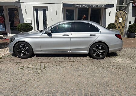 Mercedes-Benz C 180 Autom. -