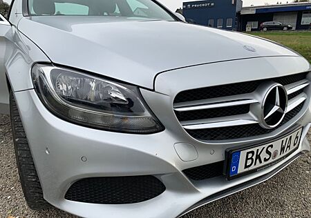 Mercedes-Benz C 220 C 220d Navi AHK