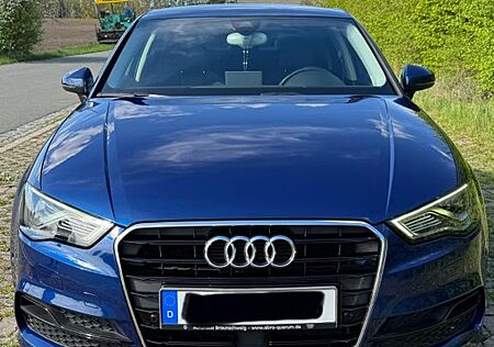 Audi A3 1.6 TDI S tronic S line S line