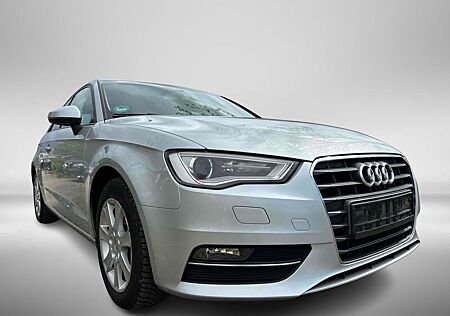 Audi A3 1,6 TDI Xenon Navi Klimaaut. SHZ PDC 2