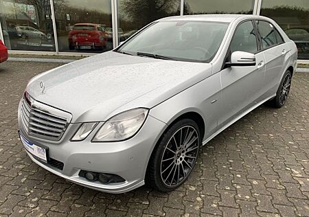 Mercedes-Benz E 220 CDI BlueEFF./ 19 Zoll Alu / Garantie*