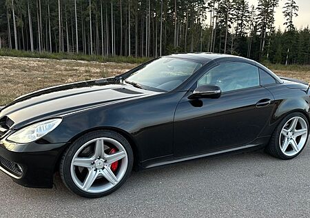 Mercedes-Benz SLK 280 - Sportpaket, AMG Felgen, Apple Carplay