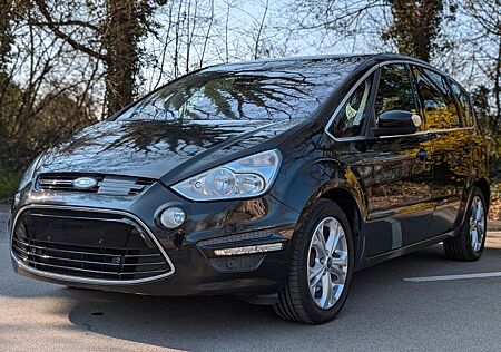 Ford S-Max 2,0 Titanium / Automatik / AHK