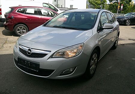 Opel Astra J Sports Tourer Design Edition