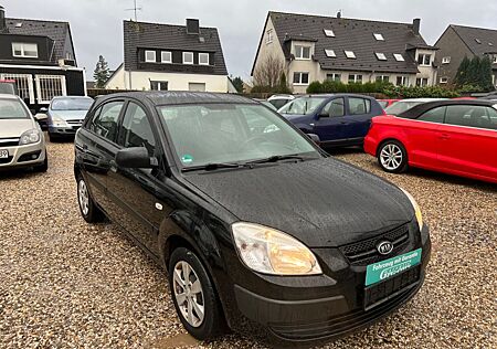 Kia Rio 1.4 Attract*TÜV NEU*1 HAND*SEHR SAUBER*