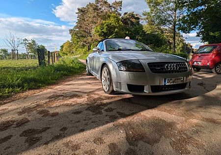 Audi TT Roadster 1.8T 132 kW -