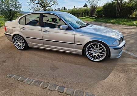 BMW 325i - M3 Csl Optik