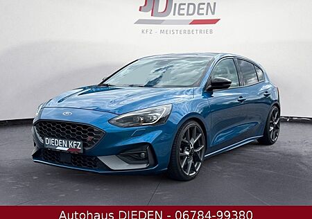 Ford Focus Lim. ST NAVI-KEYLESS-KAMERA-PDC-B&O
