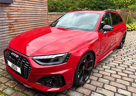 Audi RS4 competition plus/290/Abgas plus/Fahrwerk pro