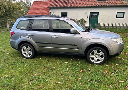 Subaru Forester 2.5X 30 Jahre Comfort 30 Jahre