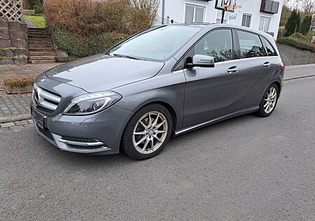 Mercedes-Benz B 200 CDI