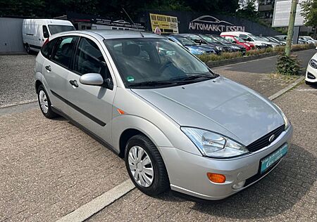 Ford Focus Lim. Ghia*TÜV NEU*KLIMA*SEHR SAUBER*TOP*