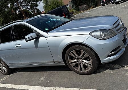 Mercedes-Benz C 220 CDI T AVANTGARDE