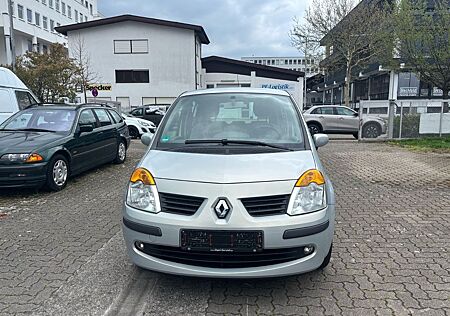 Renault Modus Dynamique 1.2 16V 55kW