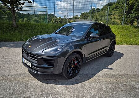 Porsche Macan S