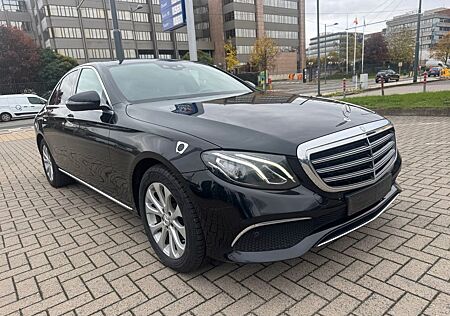 Mercedes-Benz E 220 d AVANTGARDE Autom. AVANTGARDE