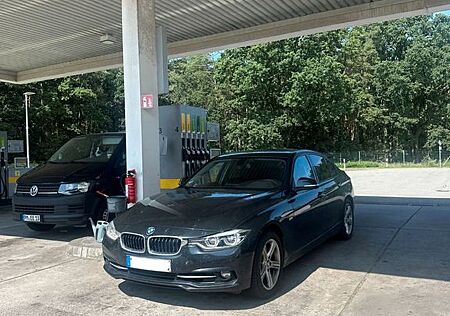 BMW 318i Sport Line Sport Line