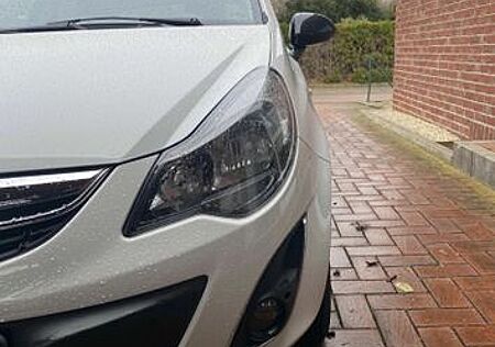 Opel Corsa 1.4 Color Edition 74kW Color Edition