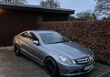 Mercedes-Benz E 350 Coupé CDI BlueEFFICIENCY ELEGANC...