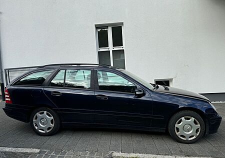 Mercedes-Benz C 200 CDI T CLASSIC SH gepflegt