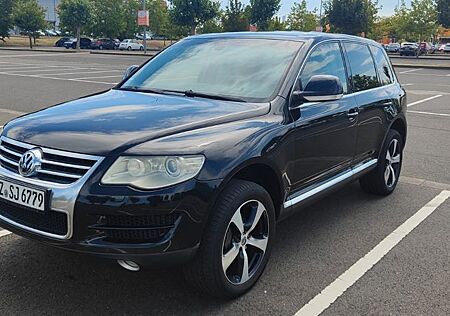 VW Touareg Volkswagen 3.0 V6 TDI 239PS SEHR GEPFLEGT 8/26 TOP