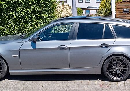 BMW 325i E91 Scheckheft Panoramadach Garagenfahrzeug