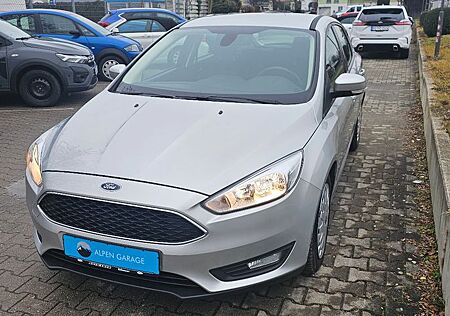 Ford Focus *Lim.*1.5 TDCi*Navi*Klima*PDC*Tempo*SHZ*MFL