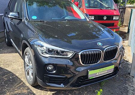 BMW X1 Baureihe sDrive 18 i Sport Line/ 1.HAND