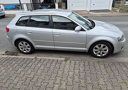 Audi A3 2.0 TDI (DPF) Ambiente Sportback Ambiente