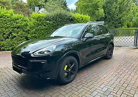 Porsche Cayenne S E-Hybrid S