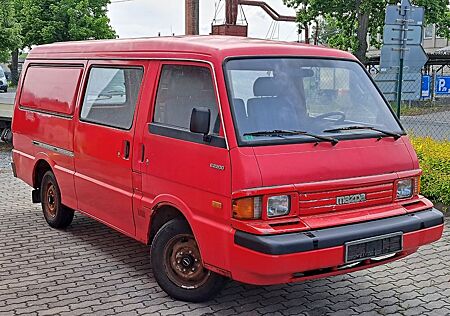 Mazda E 2200