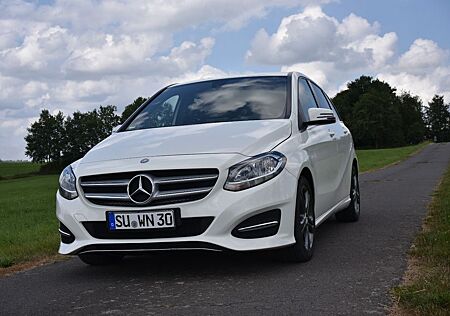 Mercedes-Benz B 180 BlueEFFICIENCY Edition Edition Scheckheft