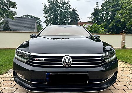 VW Passat Variant Volkswagen 2.0 TDI DSG 4MOT Highline R-Line