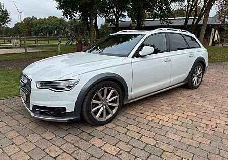 Audi A6 Allroad 3.0 TDI quattro Voll Stdh Pano AHK