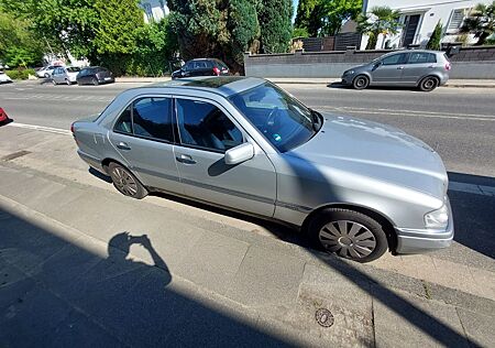 Mercedes-Benz C 180 ELEGANCE Elegance