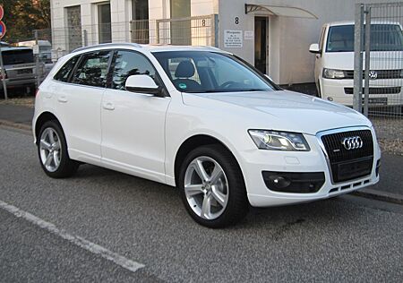 Audi Q5 3.0 TDI Quatt.Pano.20"Alu Leder AHKScheckhft.