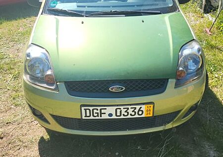 Ford Fiesta 1.4 16V Ghia Ghia