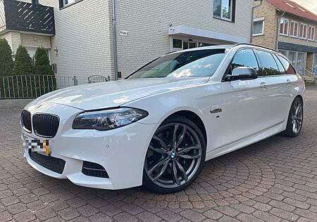 BMW M550d Voll M-Packet Leder Xenon 1.Hand