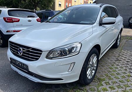 Volvo XC 60 Summum AWD Klima Leder Navi Xenon Panorama