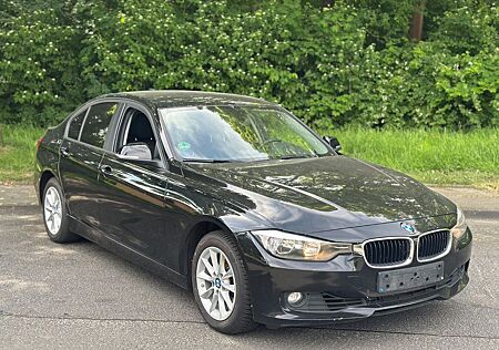 BMW 320i ,Auto,Klimaautomatik,E6 1Hand