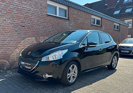 Peugeot 208 1.6 Allure Schwarz 120 VTi Automatik
