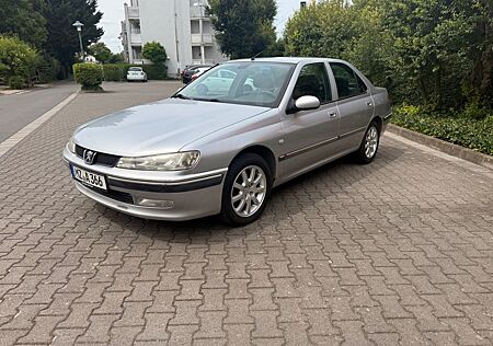 Peugeot 406 Silber