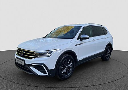 VW Tiguan Allspace Volkswagen 2.0 TDI 4MOTION DSG Life AHK