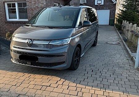 VW T7 Multivan Volkswagen 2.0 TDI SCR DSG Überhang Edition...