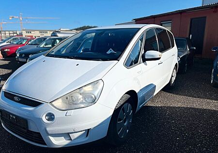 Ford S-Max Titanium
