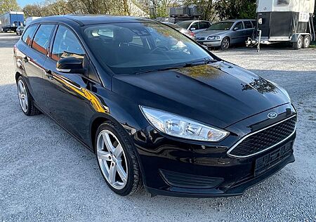 Ford Focus Turnier 1.5 TDCI EURO 6 KLIMA ANHÄNGERKUPL