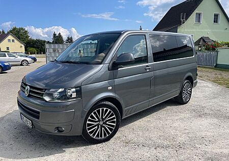 VW T5 Caravelle Volkswagen T5 2.0 TDI Caravelle *Standhzg. 8 Sitze*