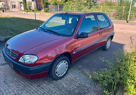 Citroën Saxo 1.1 Tonic/TÜV NEU!