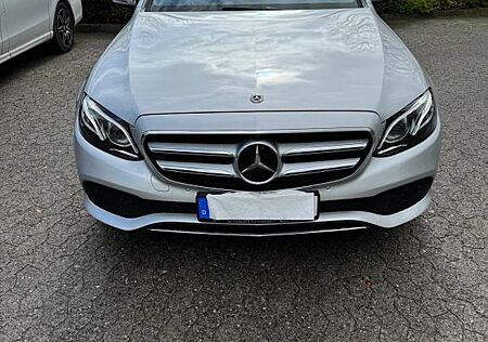 Mercedes-Benz E 220 d Autom, 360-kamera , Toterwinkel, 2. Hand